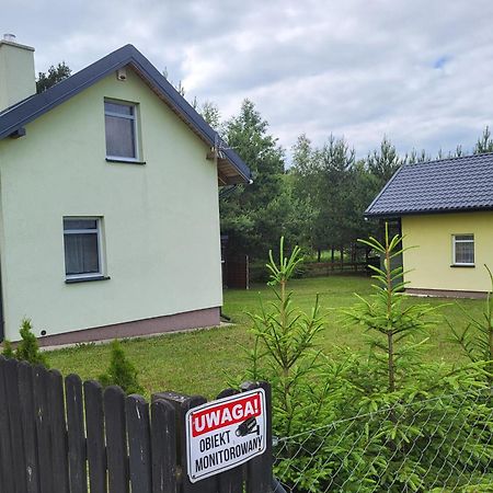 Domki Nad Jeziorem Dąbrówno Buitenkant foto